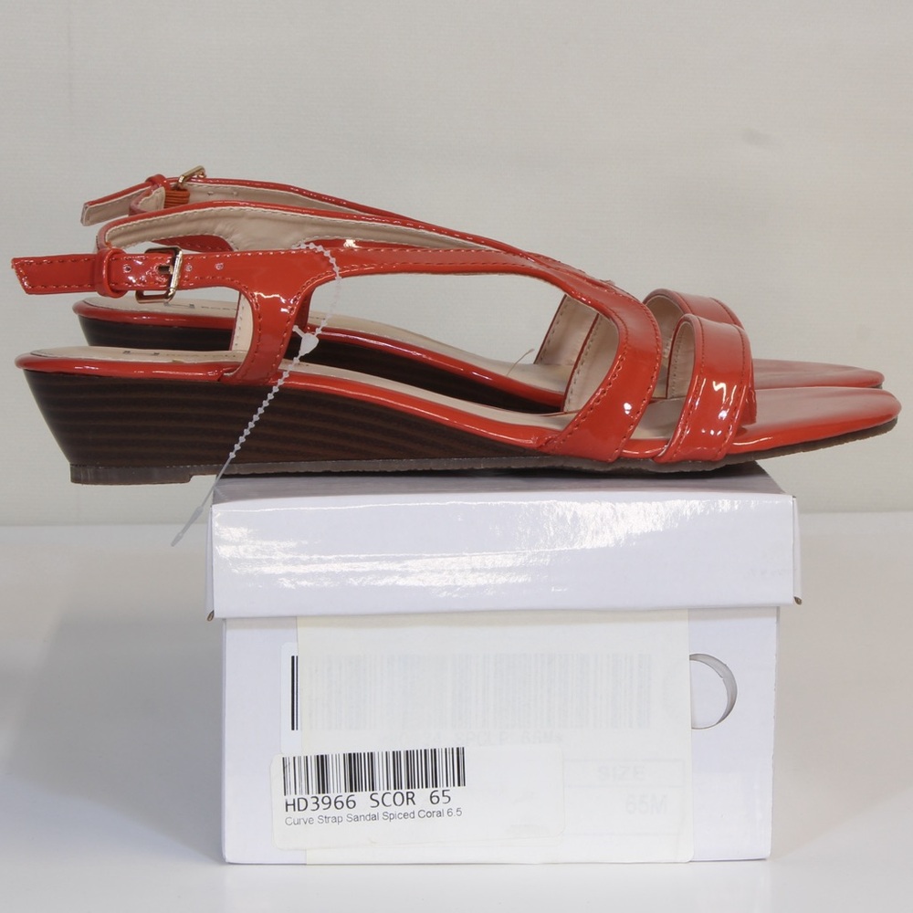 Boston Design Studio Spiced Coral Patent Leather Curve Strap Sandal NWT - Picture 2 of 12